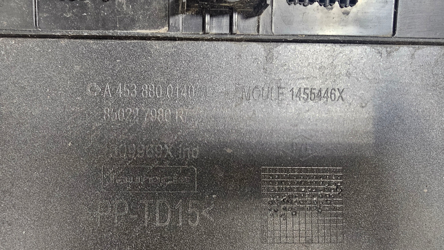 Pare-chocs arrière Smart Fortwo 453 – Réf. A4538800140 – À repeindre